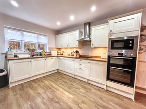 Photo 10- click for photo gallery